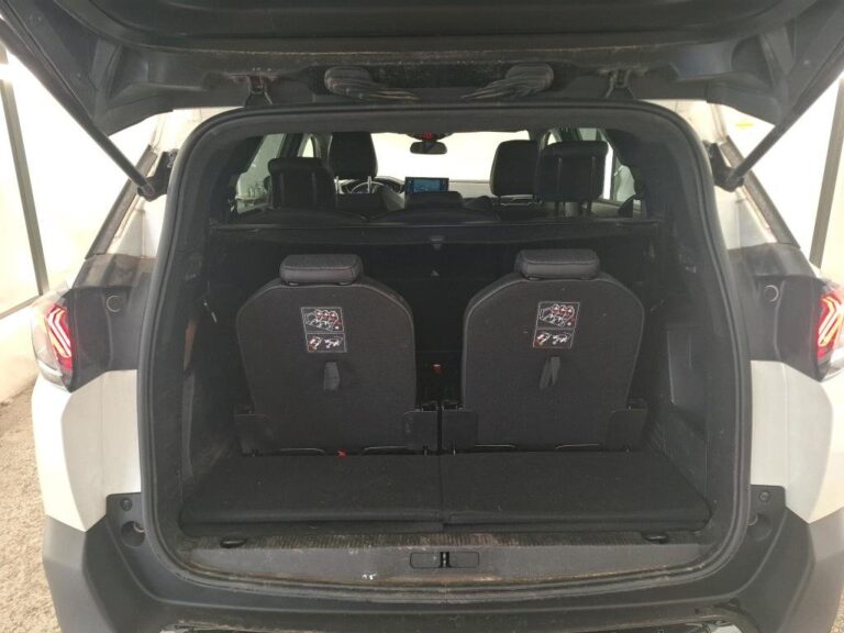 Peugeot 5008 2023/5 1.5 Diesel