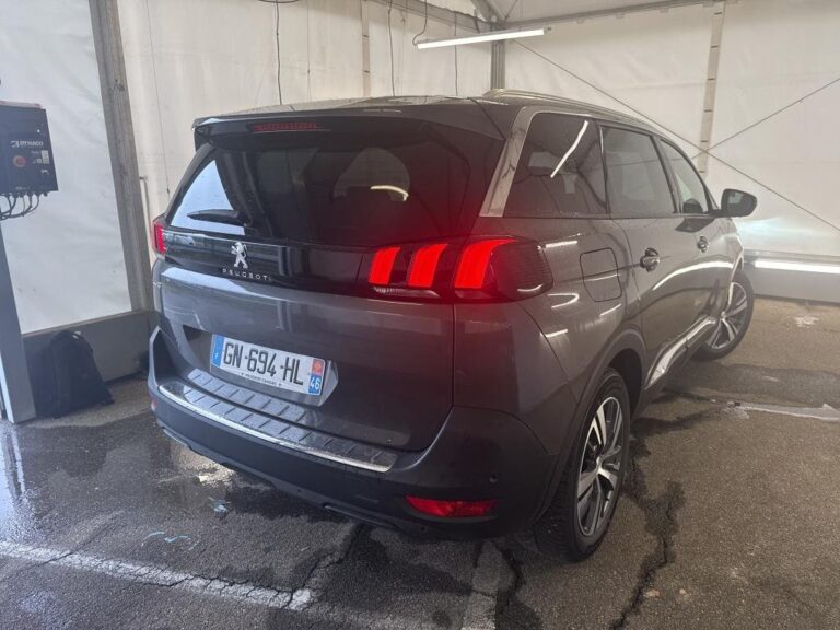 Peugeot 5008 2023/5 1.5 Diesel